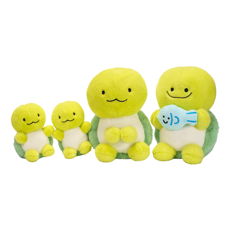 Un conjunto de juguetes de peluche de tortuga de tamaño grande, mediano y pequeño